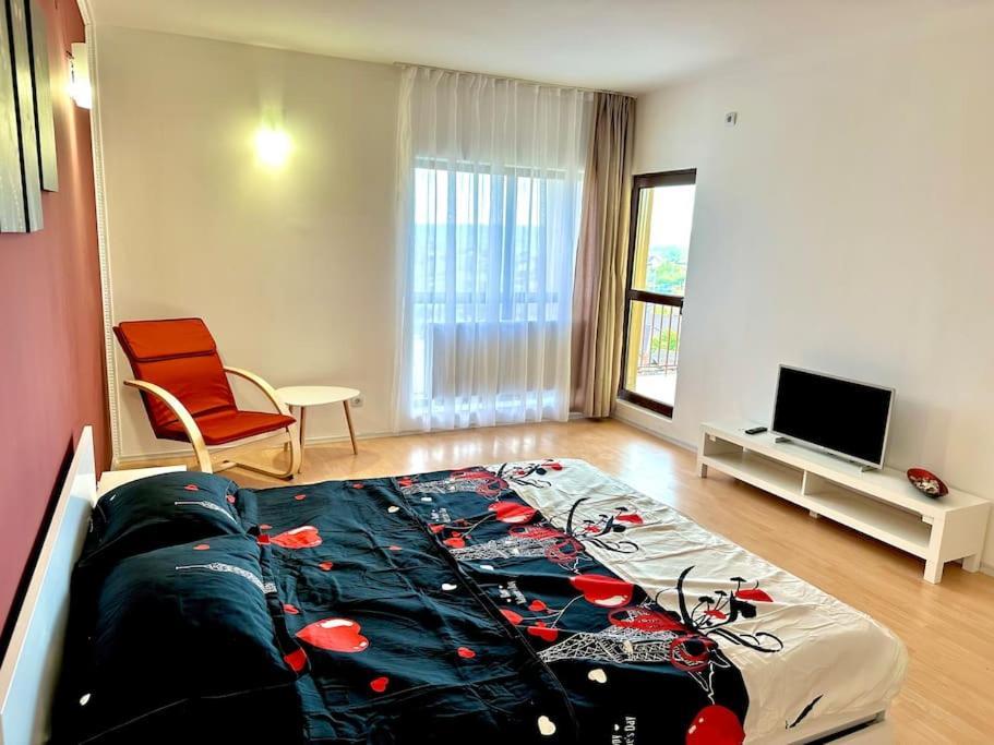 Apartament Novara 21 ไกรโอวา ภายนอก รูปภาพ